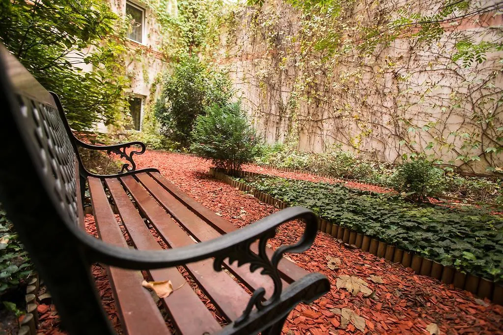 City Home Budapest Aparthotel