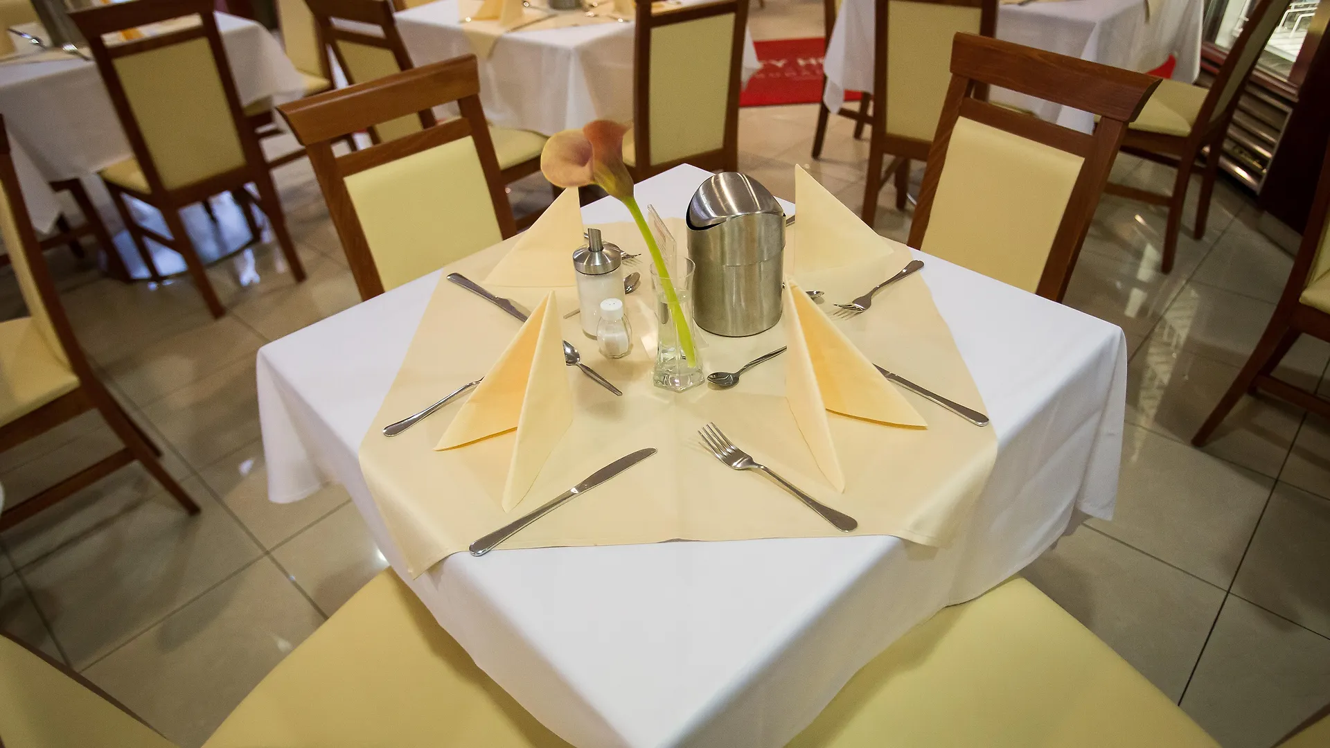 City Home Budapest Aparthotel